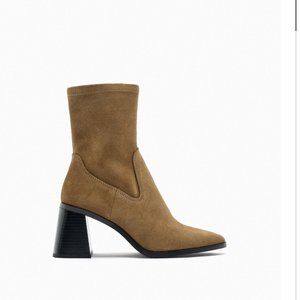 SUEDE HEELED ANKLE BOOTS